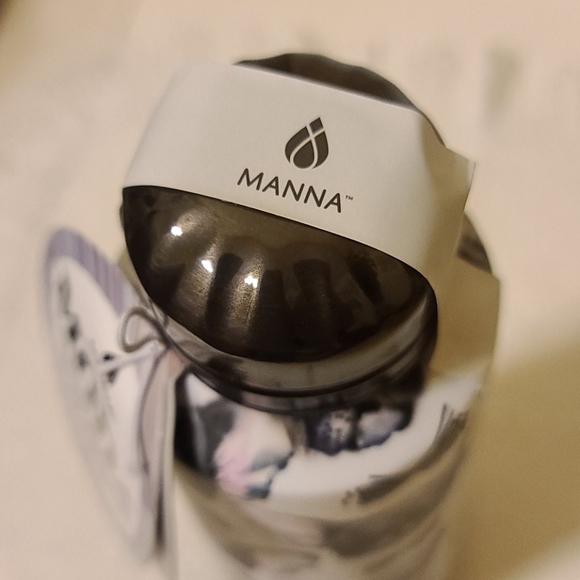 MANNA insulated drink bottle: Frenchie - Picture 2 of 4